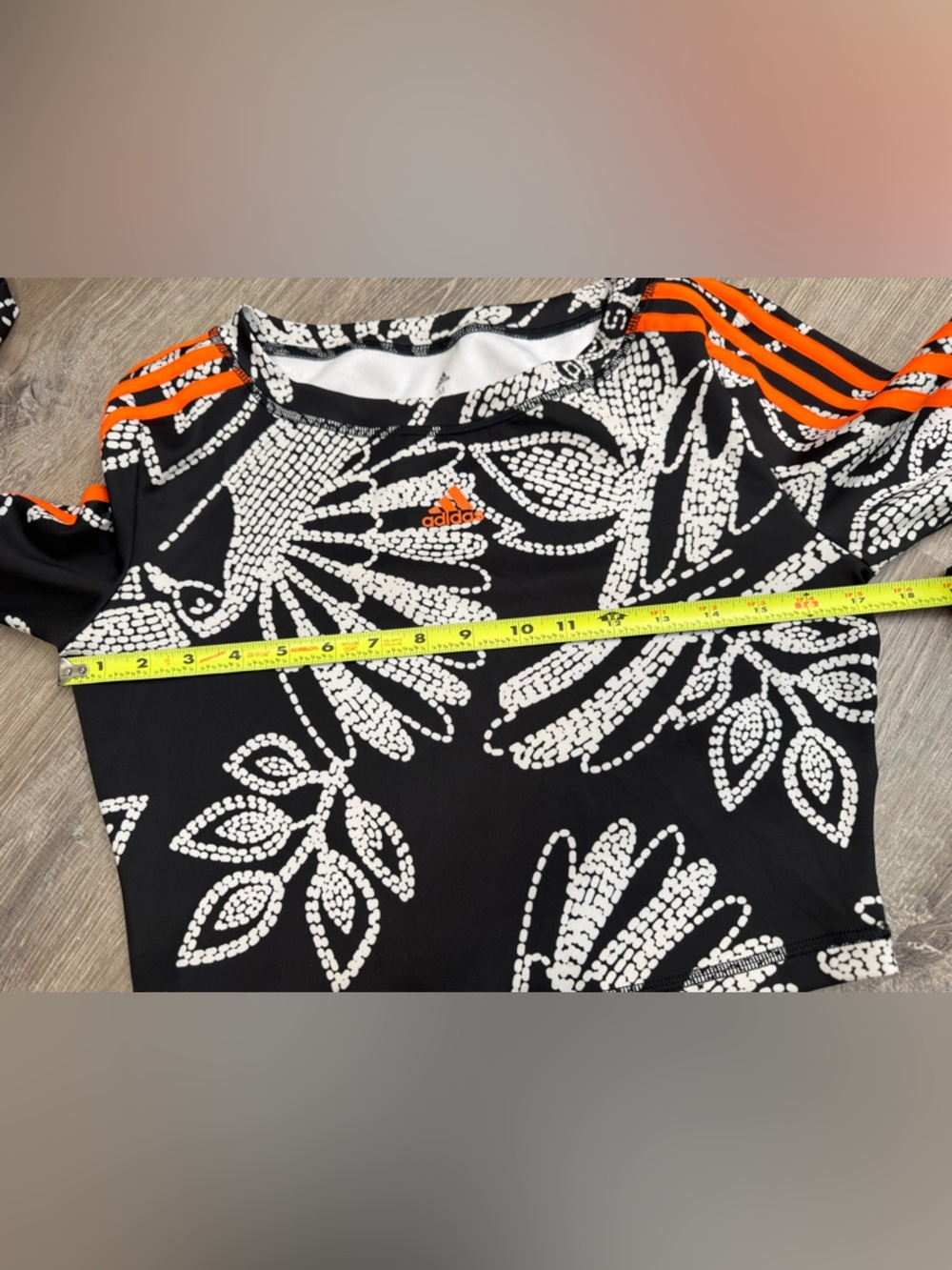 NEW FARM RIO X Adidas Crop Long Sleeve Workout Shirt Medium - Picture 6 of 11